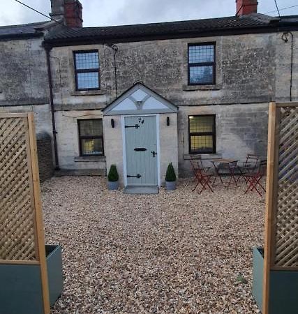 Quirky Cottage - Dogs Welcome Corsham Exterior photo